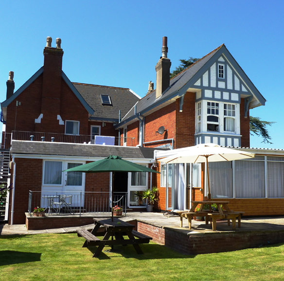 Family run B ∧ B Exmouth Devon | Bed and Breakfast in Exmouth | Rohaven Exmouth